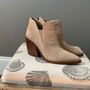 Vince Camuto Gradina Ankle Bootie